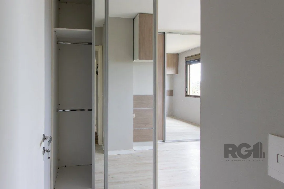 Imagem Apartamento em Porto Alegre, no bairro Cavalhada, com 3 dormitório(s), e 3 banheiros, à venda.