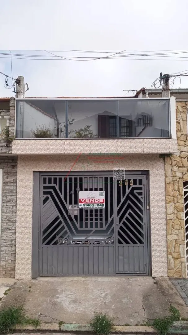 Imagem Sobrado à Venda, no jardim Itapemirim, Centro de Itaquera, com 03 Dormitórios, 01 Vaga de Garagem. com Edícula e quintal nos fundos.