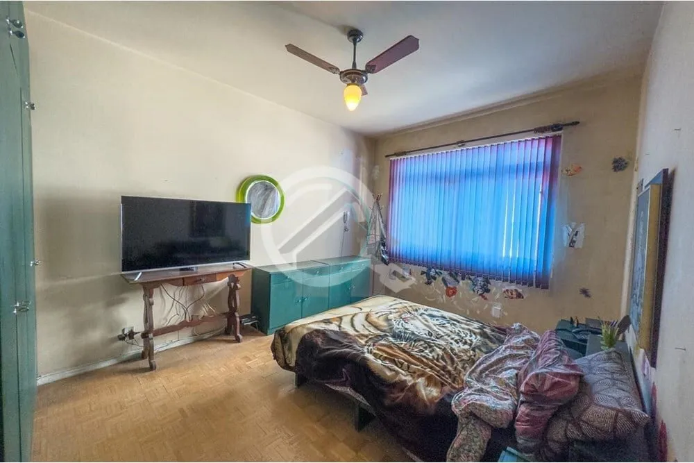 Imagem Em Andar Alto e com vista do Guaíba, apartamento com 93m² de área privativa, SEMIMOBILIADO, 2 dor...