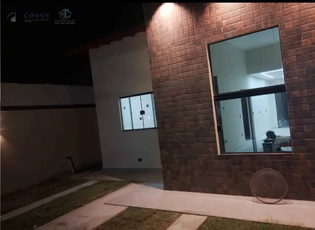 Imagem Casa nova com acabamento de alto padrão!