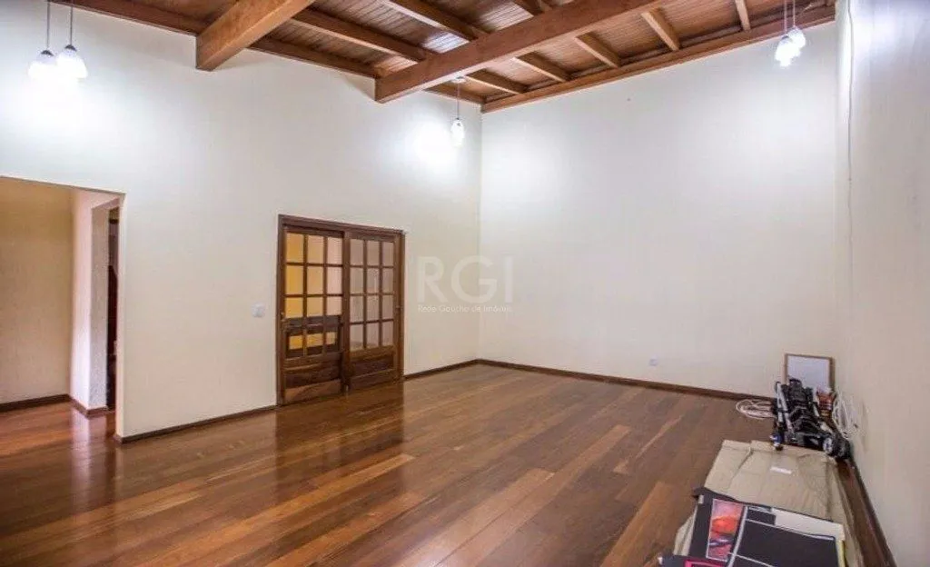Imagem Casa para Venda - 309m², 3 dormitórios, sendo 1 suites, 3 vagas - Medianeira