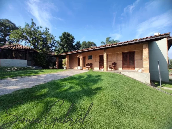 Imagem Chácara à venda em Valinhos-SP: 4 quartos, 2 salas, 4 banheiros e 280,00 m² de área no bairro Chácaras São Bento!