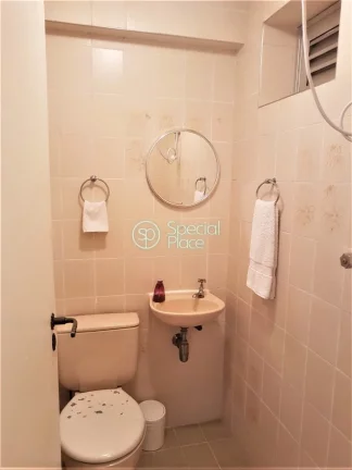 Imagem Ótimo apartamento com 199m² em Moema. Andar alto, living amplo com varanda, salas de estar, home e...