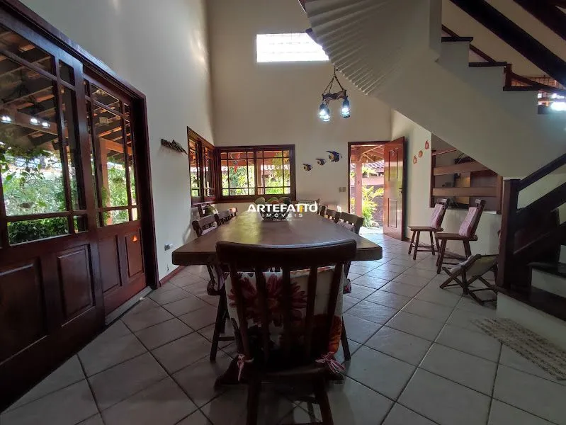 Imagem Casa à venda em Ubatuba, Praia Grande, com 5 quartos, 213m2