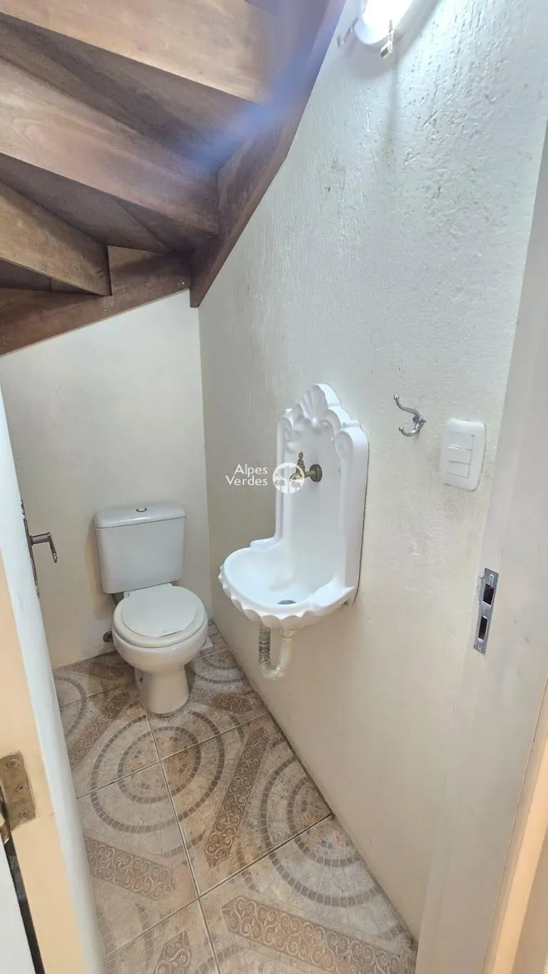 Imagem Vende-se casa geminada no centro de canela a 5 minutos da Catedral de Pedra