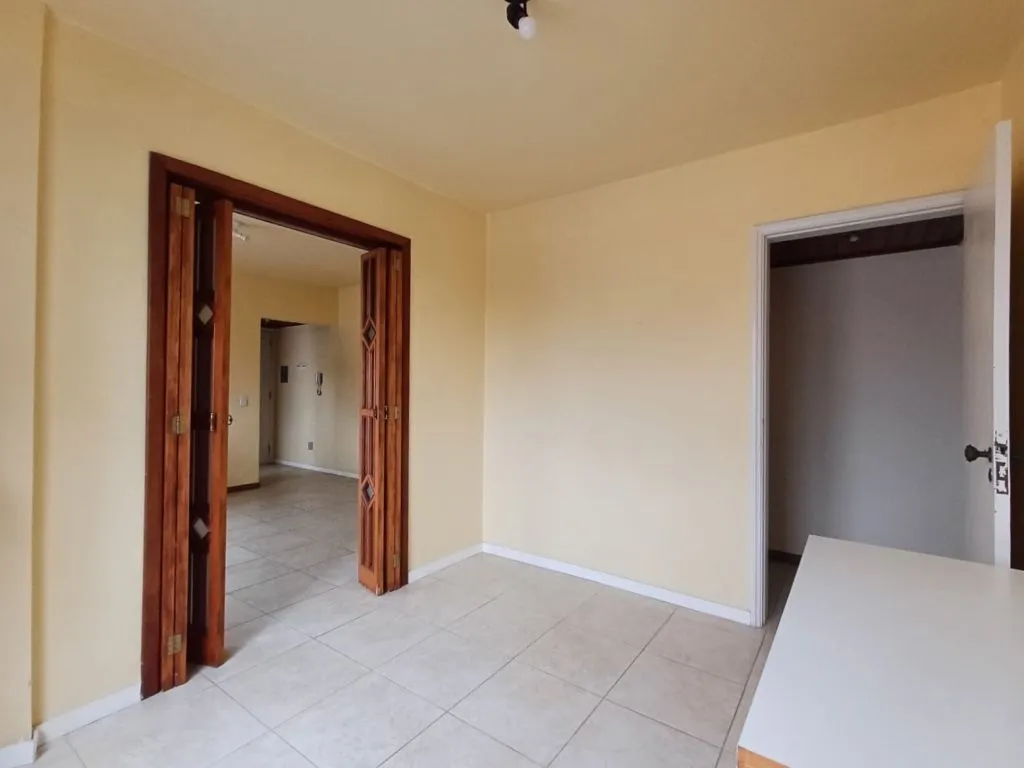 Imagem Apartamento a venda no bairro Menino Deus com 2 dormitórios