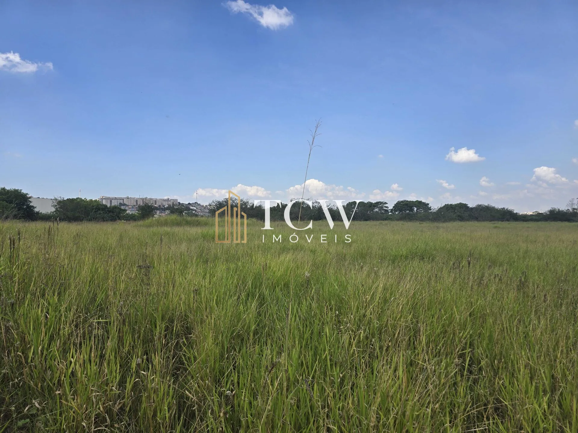 Imagem TERRENO INDUSTRIAL À VENDA 32.000M2 - GUARULHOS/SP -ÀS MARGENS DA ROD. AYRTON SENNA