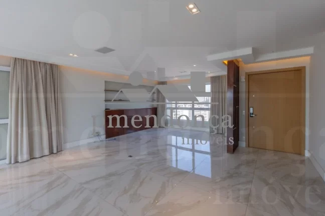 Imagem Alto da Lapa - Apartamento com 4 quartos (3 suítes) e 4 vagas com depósito.