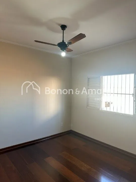 Imagem Casa com 4 Quartos à venda, 300m² - Parque Taquaral