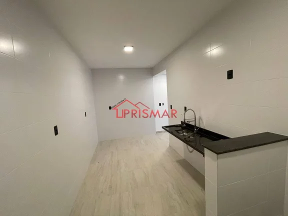 Imagem Sobreposta terrea fundos, 3 dormitorios suite, Marapé, Santos, 2 vagas