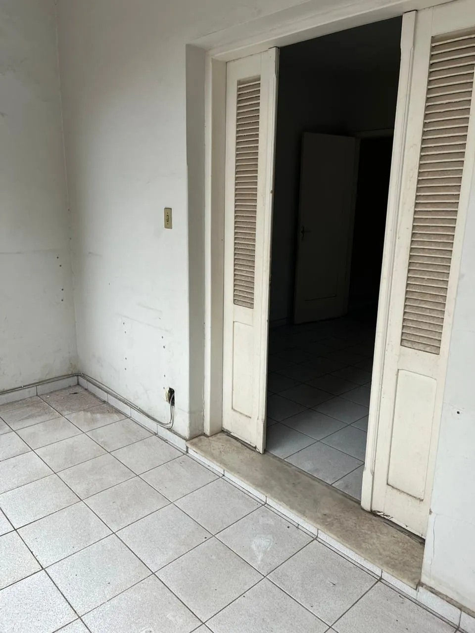 Imagem Imóvel Comercial no Centro de Sorocaba com 5 Salas e Varanda