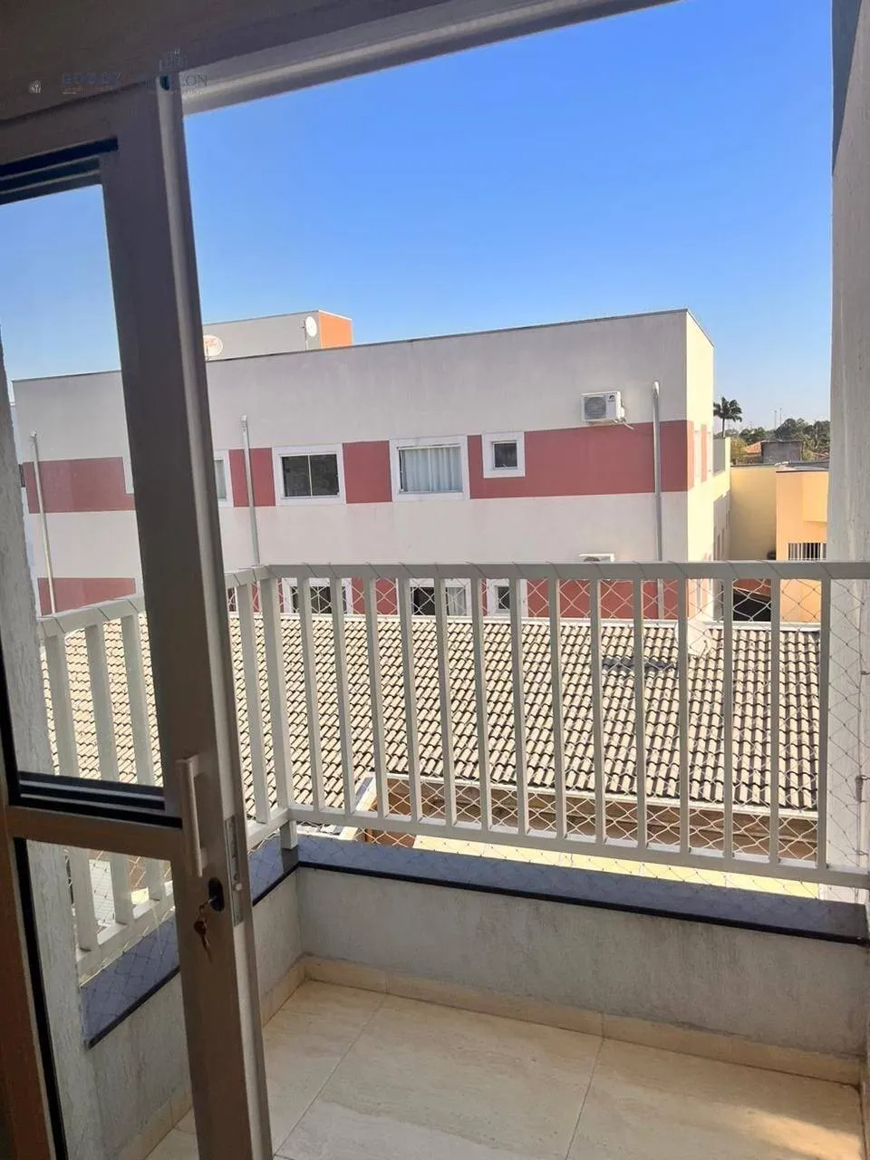 Imagem Apartamento para Venda 2 Quartos, sala com sacada, 1 Vaga de garagem com ótima localização, 55M², Parque São Domingos, Pindamonhangaba - SP | Edifício