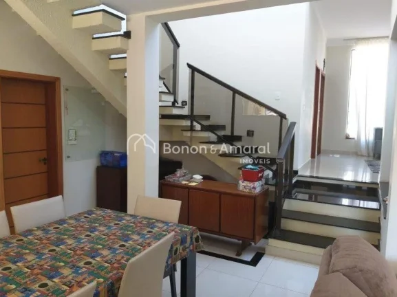 Imagem Esta casa oferece um excelente espaço, com quatro suítes, incluindo uma máster com closet e banhe...