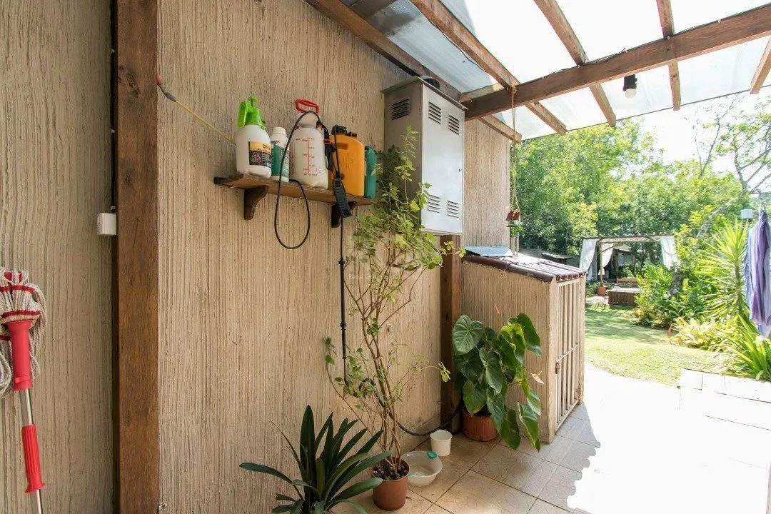 Imagem Casa para Venda - 250m², 3 dormitórios, sendo 2 suites, 3 vagas - Ponta Grossa