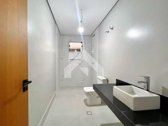 Foto do imóvel Casa de Condomínio em Golf Gardens - Carapicuíba