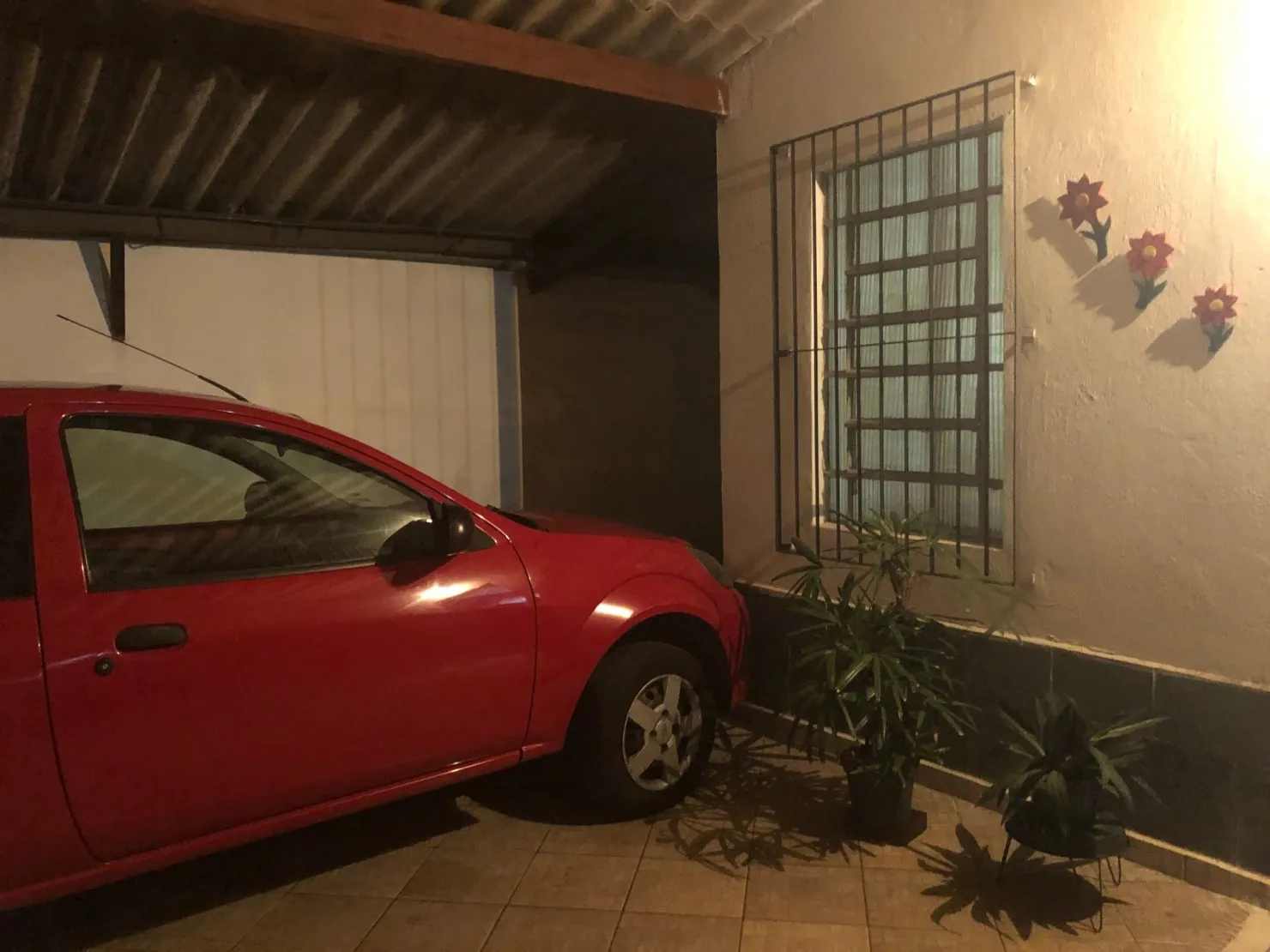 Foto do imóvel Casa à venda 2 Quartos, 4 Vagas, 250M², Jardim Eloyna, Pindamonhangaba - SP