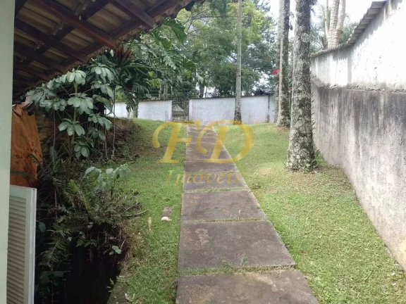 Imagem Casa para Residir ou Lazer (Casa de Campo) em Condomínio de Mairiporã