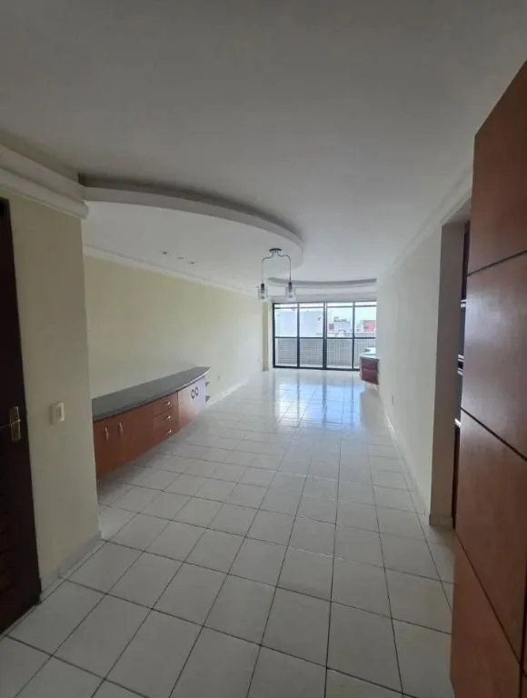 Imagem Apartamento de 130m² no Bessa, com 4 quartos, 2 suítes, 2 vagas, piscina e a apenas 3 quadras do mar no Caribessa.