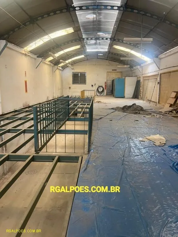 Imagem Galpão para Venda em RIO DE JANEIRO, VIGÁRIO GERAL, 2 banheiros