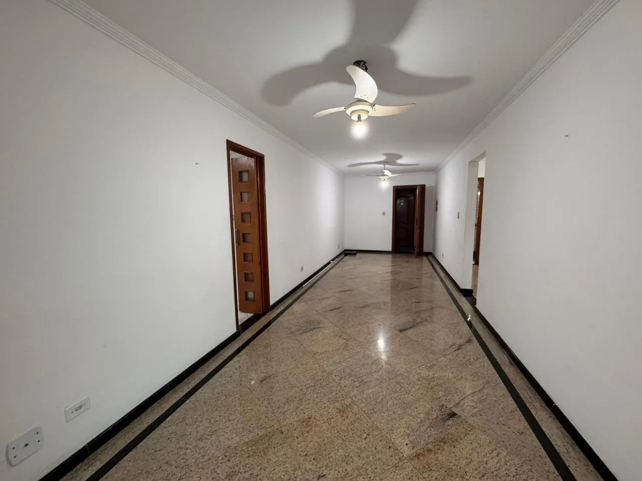 Imagem Apartamento para Venda em Praia Grande, Canto do Forte, 2 dormitórios, 1 suíte, 1 banheiro, 1 vaga
