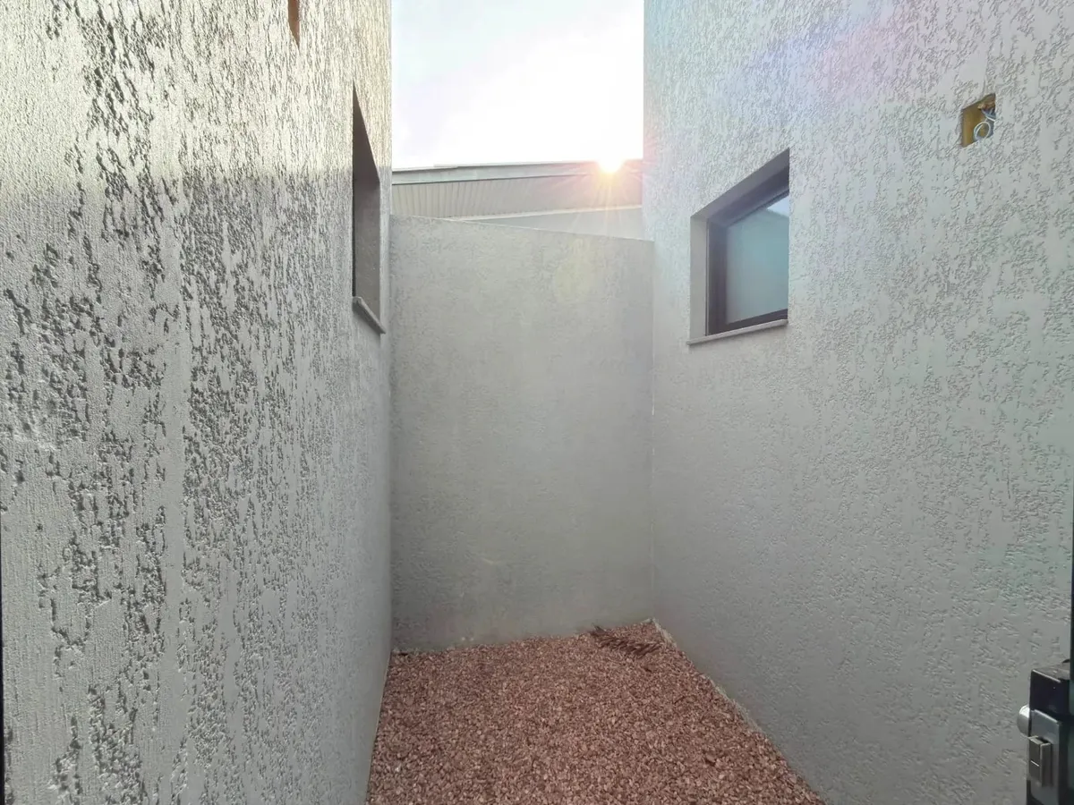 Imagem CASA EM BAIRRO À VENDA