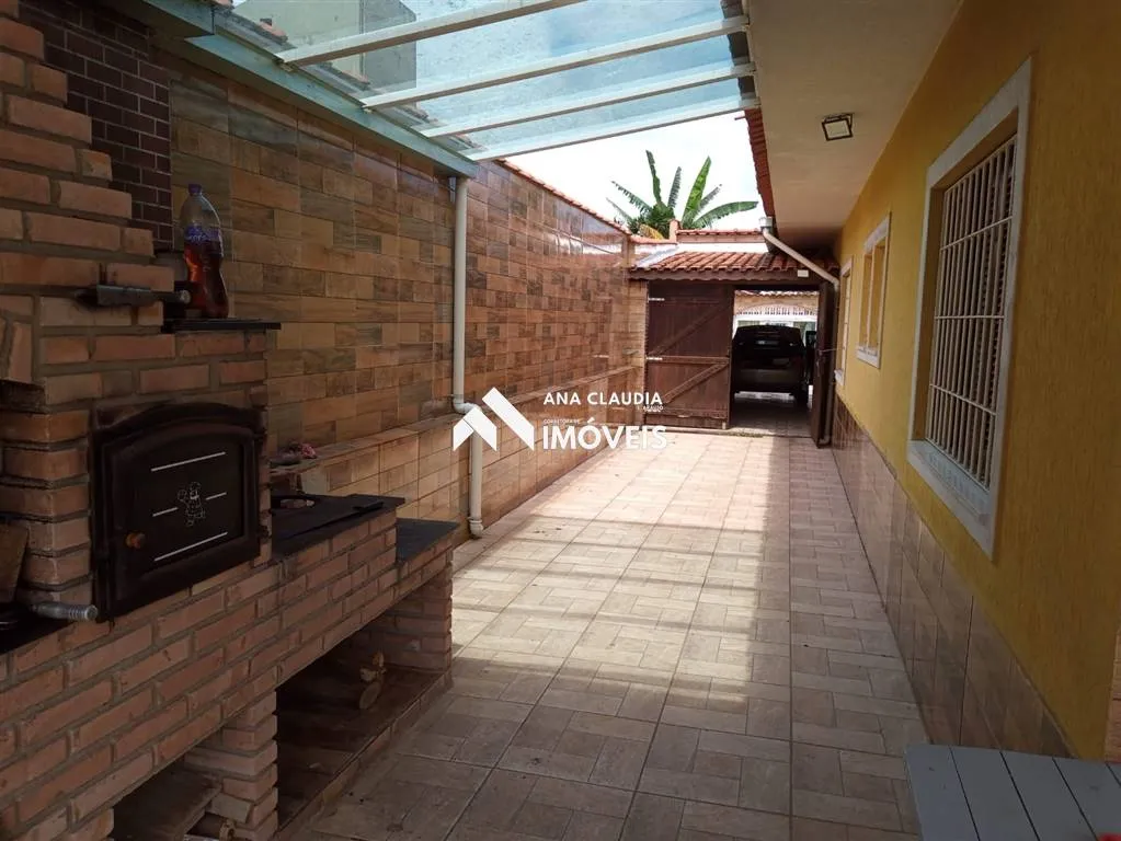 Imagem Casa lote inteiro na Praia de Mongaguá a 160 metros do mar