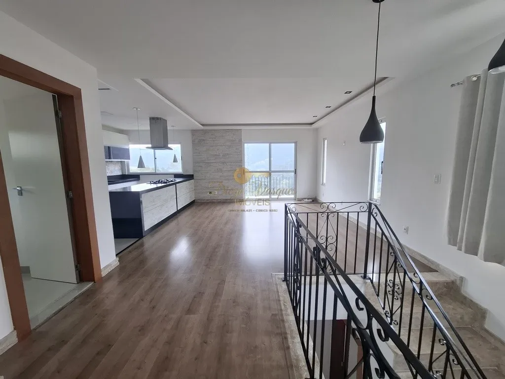 Imagem Casa em Condomínio para Venda em Teresópolis / RJ no bairro Albuquerque