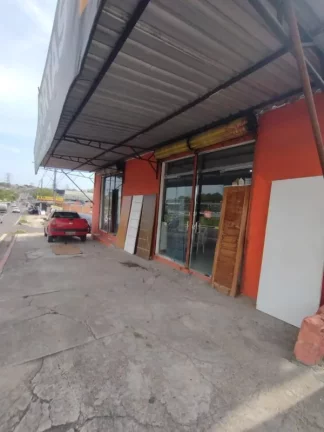 Foto do imóvel Oportunidade imperdível, de investir em imóvel comercial, na Avenida das Torres uma das mais importantes avenida de Manaus , com 500 metros quadrados