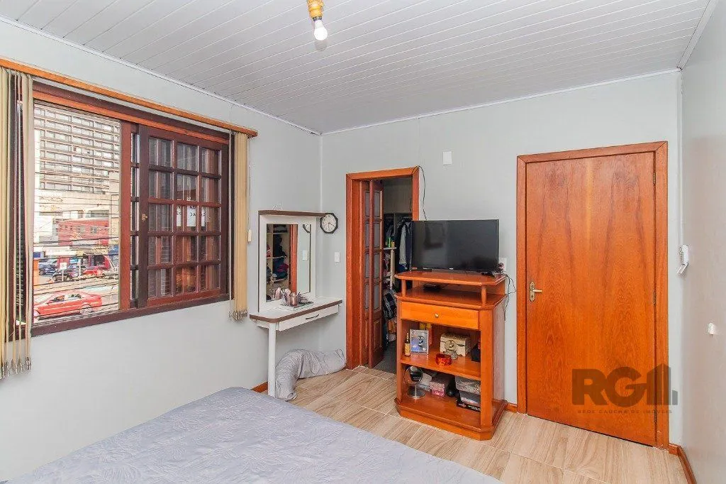 Imagem Casa Comercial para Venda - 270m², 4 dormitórios, Azenha