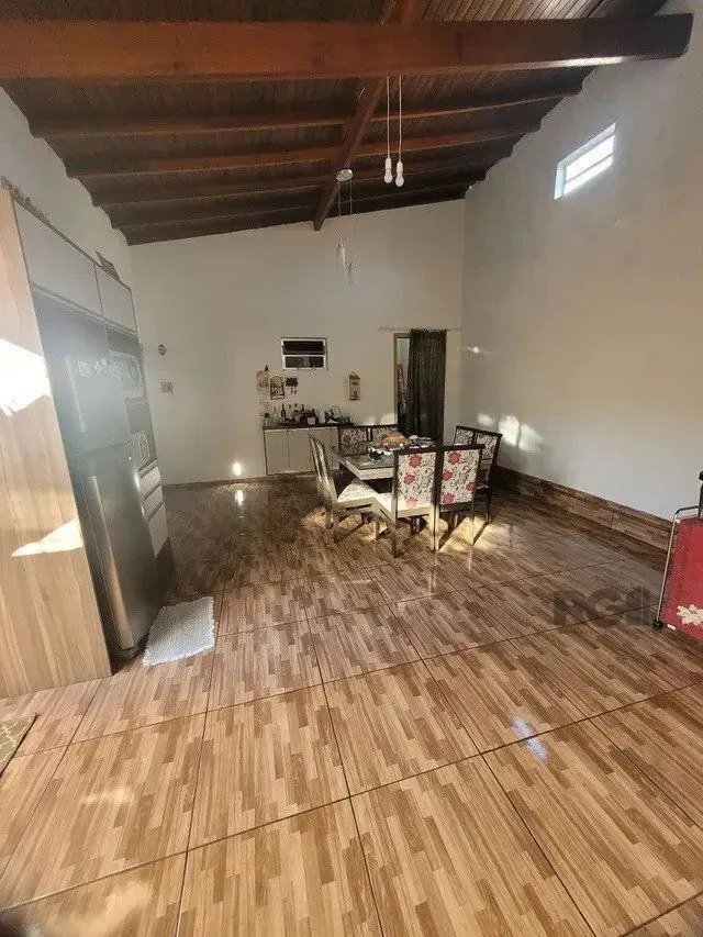Imagem CASA 3 QUARTOS COM SUÍTE EM EXCELENTE LOCALIZAÇÃO EM SAPUCAIA DO SUL.
