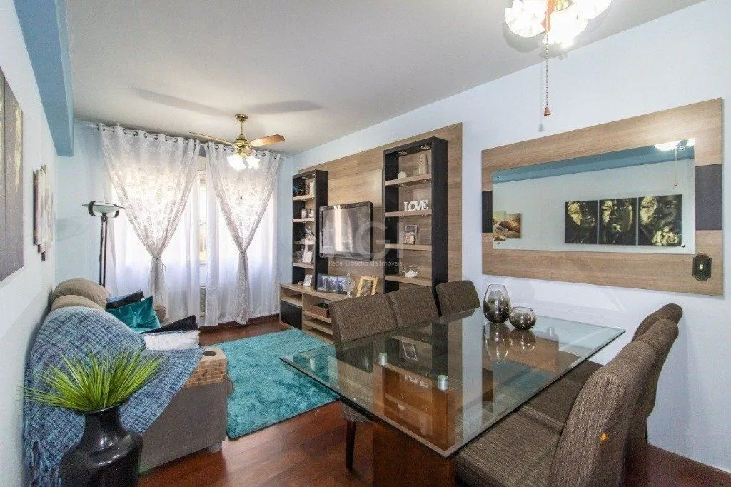 Apartamento de 77m², Bairro Menino Deus