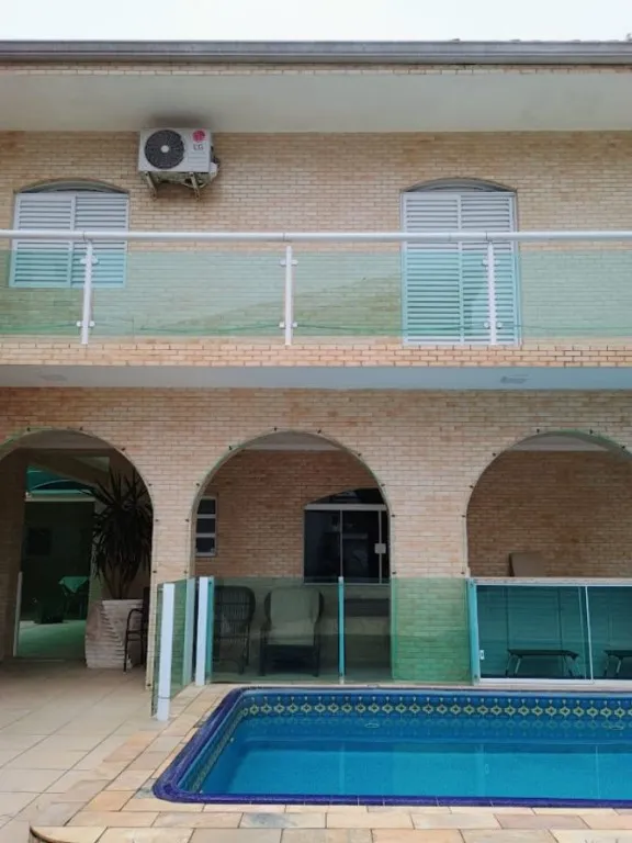 Imagem CASA COM 300,00 m² - OCIAN - PRAIA GRANDE SP