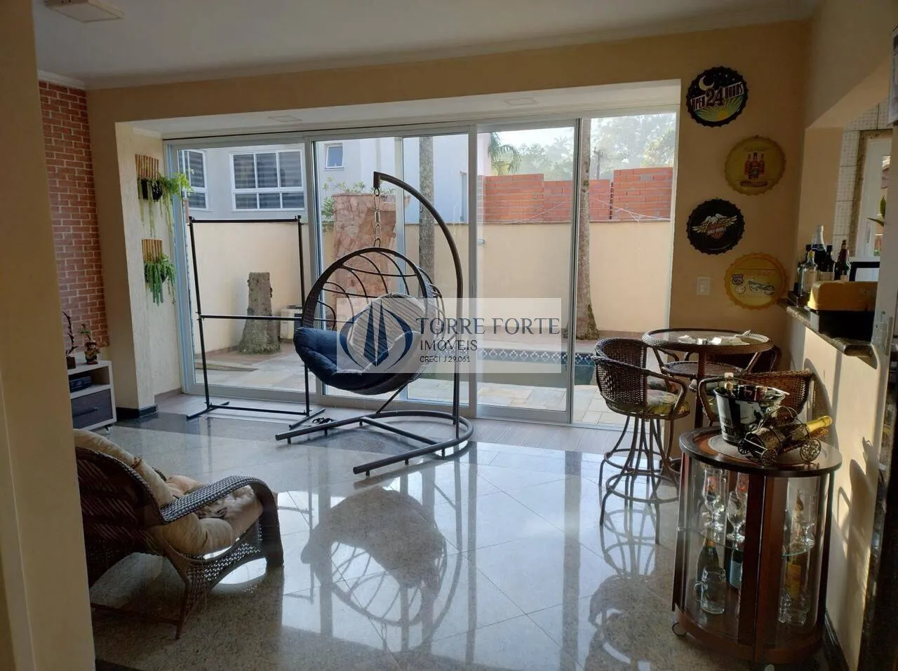Imagem Casa de condominio no Aruja V com 4 suites 4 vagas no Jardim Fazenda Rincão