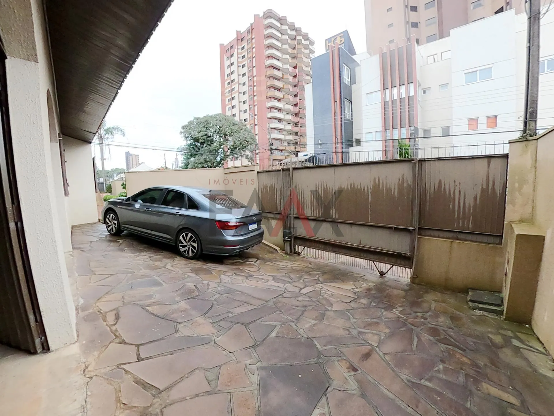 Imagem Sobrado para locação próximo a Lagoa das Lagrimas em Guarapuava