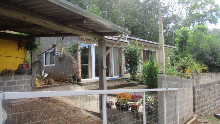 Imagem Casa para Venda em Concórdia, Colibri, 3 dormitórios, 2 banheiros, 2 vagas