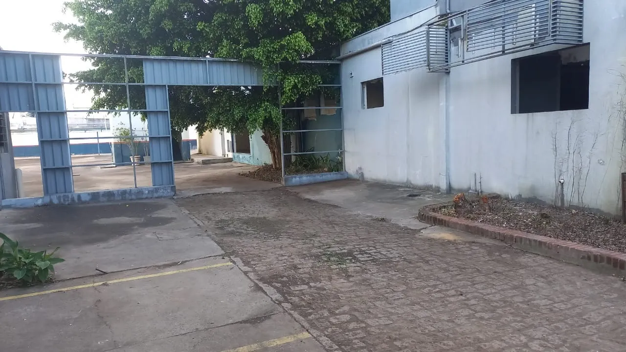 Imagem Excelente oportunidade de locação: terreno com 31 metros de frente por 60 metros de profundidade, ...