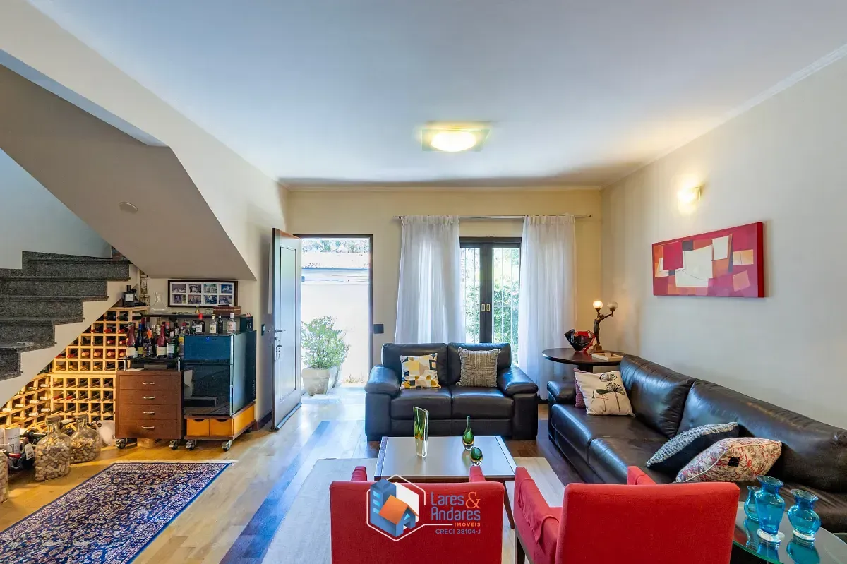 Imagem Casa para venda em Rolinópolis com 4 quartos, sendo 1 suíte, 240m²
