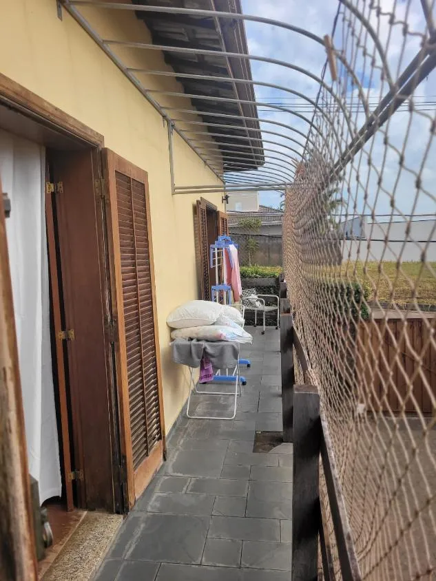 Imagem Encantadora Casa Térrea no Charmoso Bairro Nova Suíça em Valinhos