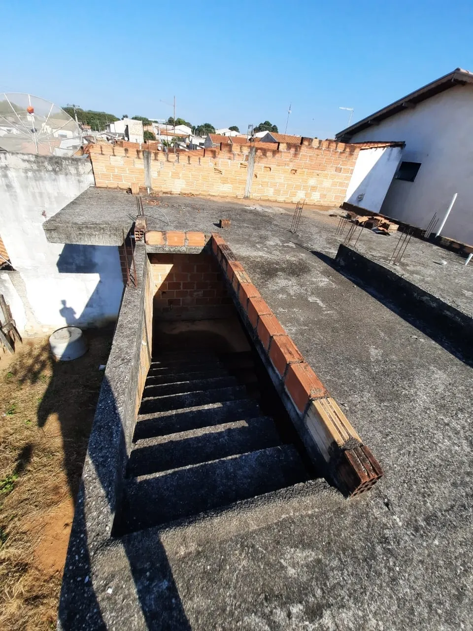 Imagem Casa à venda 3 Quartos, 1 Suite, 2 Vagas, 65M², Residencial Mombaça, Pindamonhangaba - SP