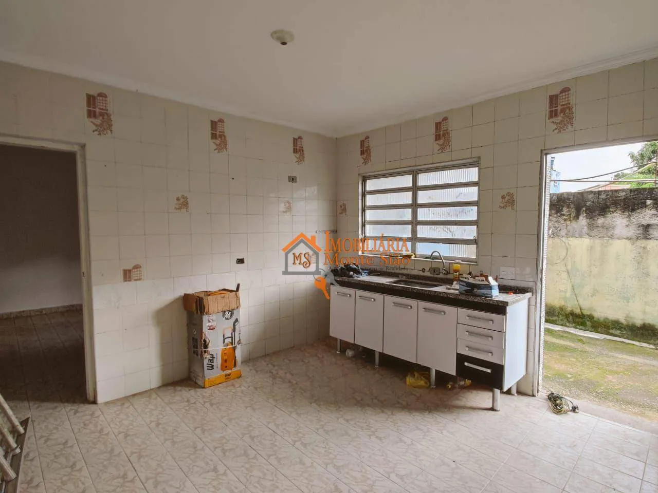 Imagem Sobrado com 5 dormitórios à venda, 300 m² por R$ 350.000,00 - Parque Primavera - Guarulhos/SP