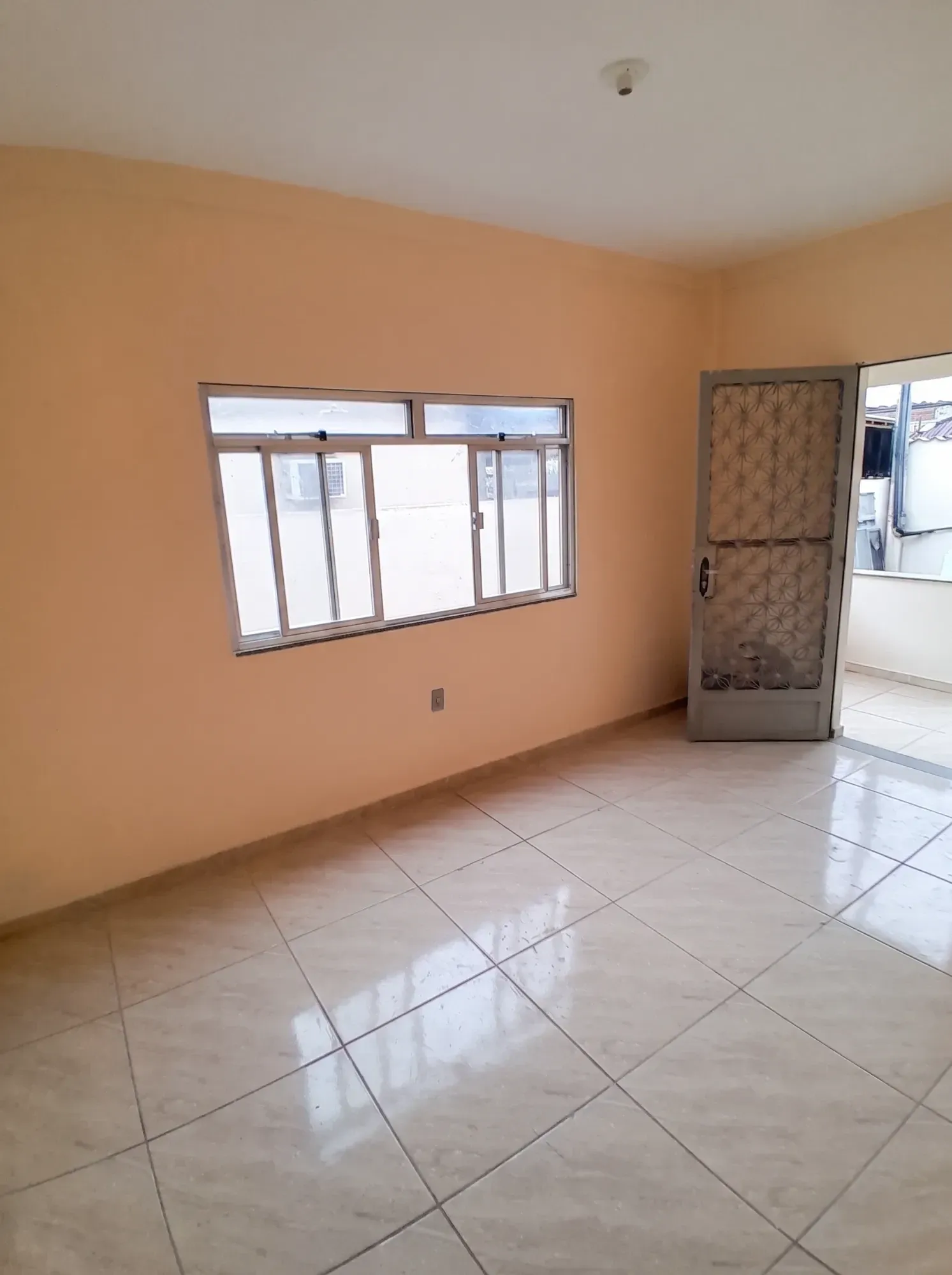 Imagem Casa com 2 Quartos à Venda, 140 m² em Bangu - Rio de Janeiro
