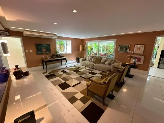 Imagem Casa duplex em condomínio fechado alto luxo com quatro suítes e área gourmet a venda em Patamares