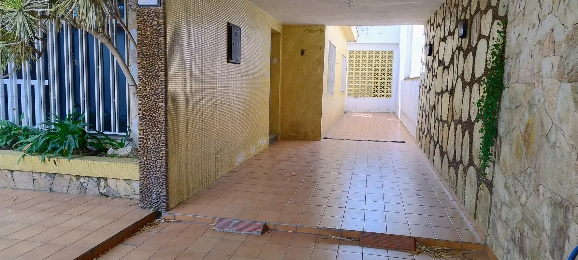 Imagem Casa com 2 Quartos à Venda, 160 m² em Vila Adelaide Perella - Guarulhos