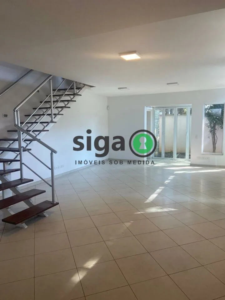 Imagem Sobrado em Moema - 250m², 4 quartos, 2 vagas á Venda !!