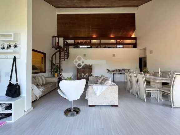 Imagem Fazendinha - 4d/2s TÉRREA privativa. Natureza, gourmet, piscina e VISTA!