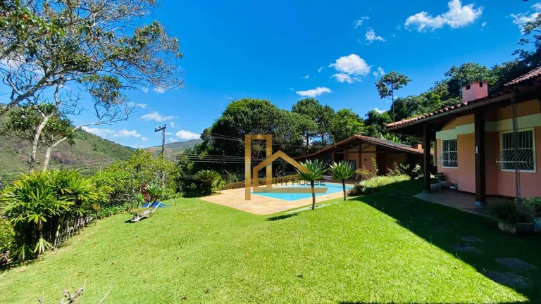 Imagem Casa com 6 quartos e 4 suítes à venda, 348 m² por R$ 1.500.000 - Albuquerque - Teresópolis/RJ