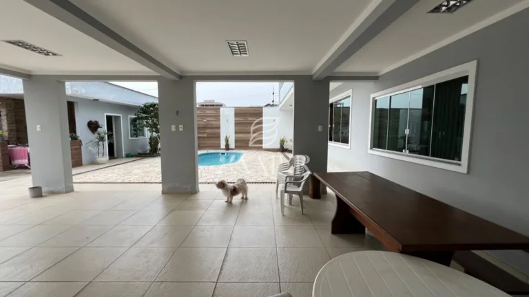 Imagem Sobrado com 5 quartos, Bom Retiro - Joinville