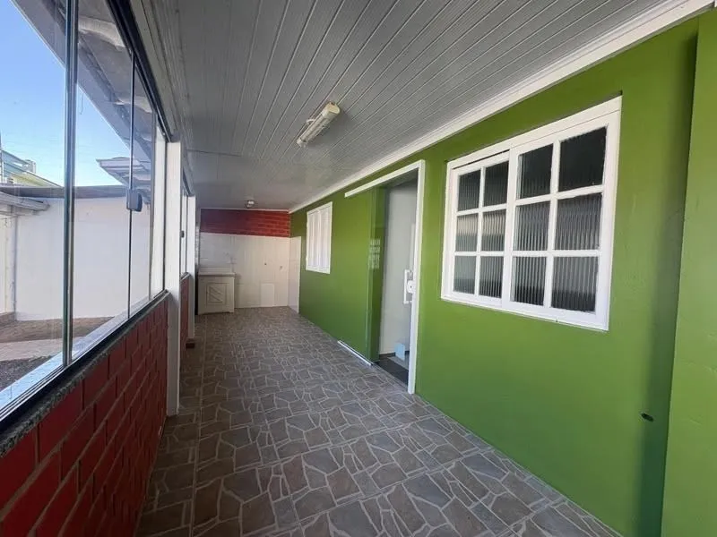 Imagem Casa a venda com 2 quartos no bairro Mont Serrat
