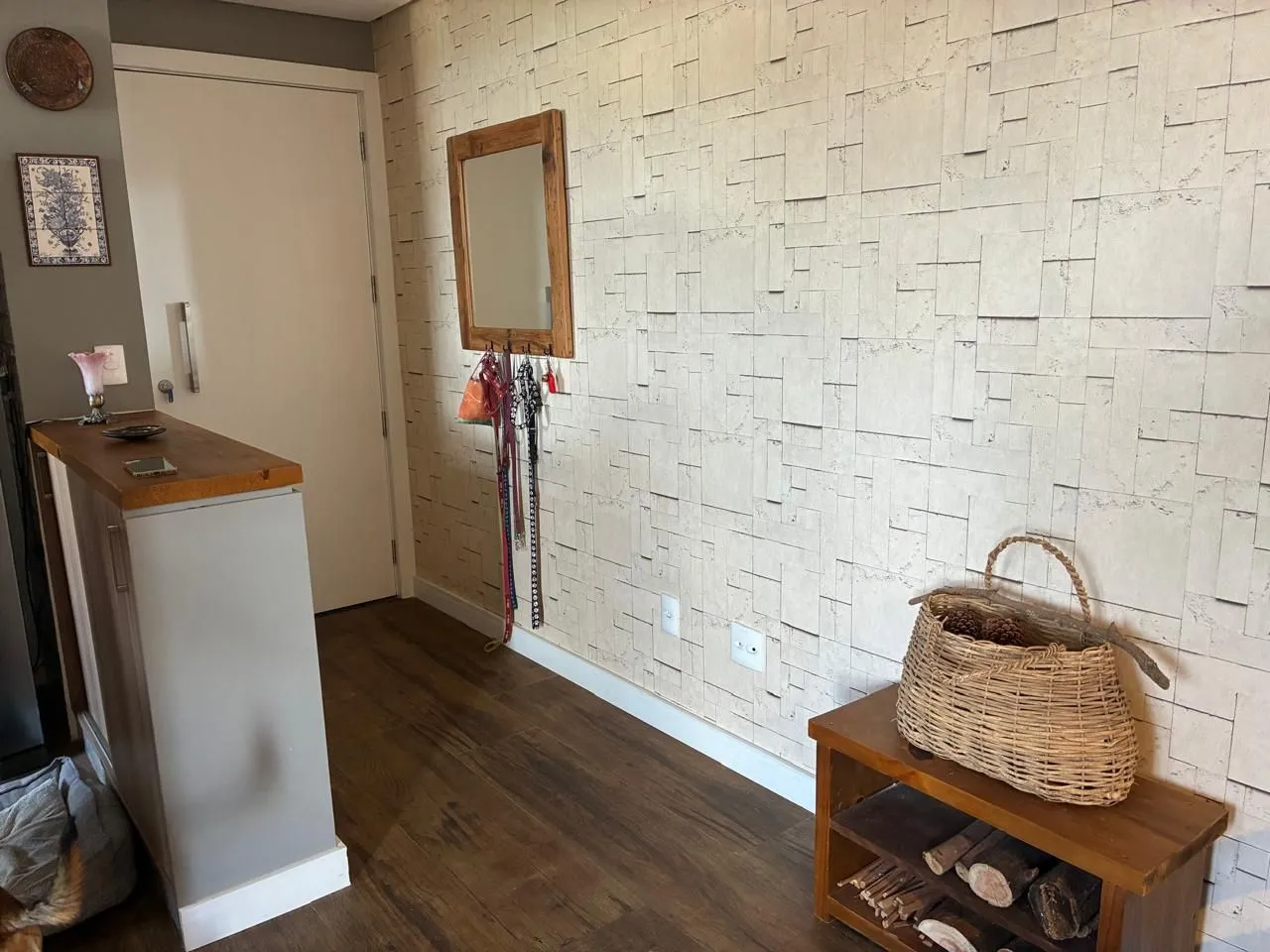 Imagem Vende-se apartamento com 2 quartos (1 suíte), 79m² e 2 vagas - Rua Eduardo chartier 190