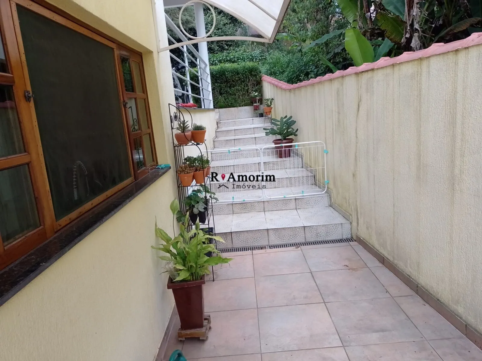 Imagem São Fernando Residência - Casa com piscina a venda no Condomínio São Fernando Residência em Barueri/SP